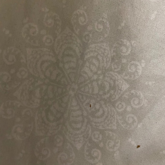 Meet your Posher, Nida - Picture 1 of 6